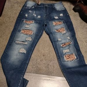 Size XL brand new jeans with leopard patches